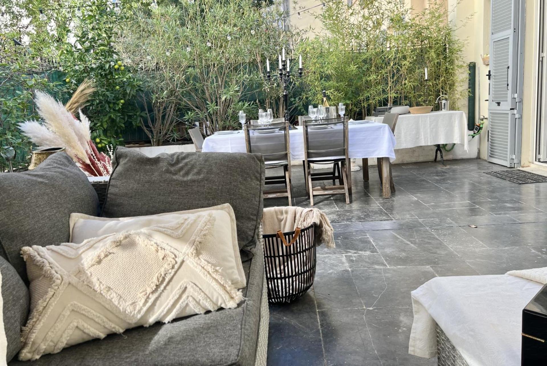 Superbe Appartement De 105 M2, Hyper Centre Avec Terrasse, Parking, A 5 Min De La Mer Niza Exterior foto
